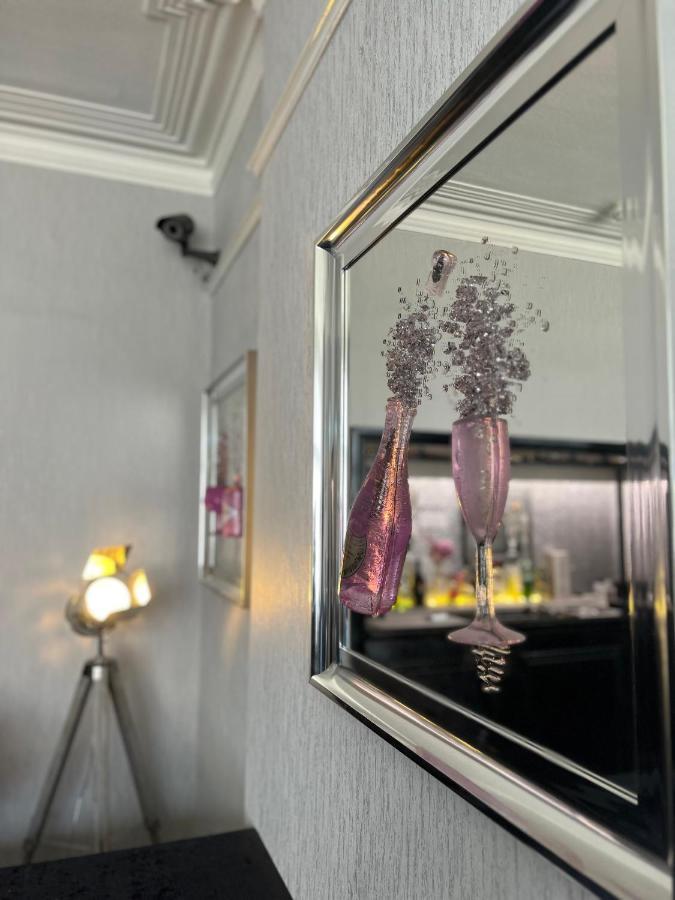 Mayfair Hotel Blackpool Esterno foto